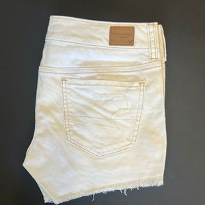 Women’s American Eagle stretch denim shorts